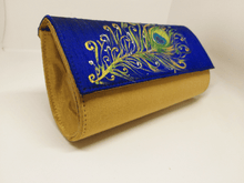 Load image into Gallery viewer, Peacock Feather Painted Purse
