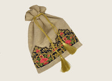 Load image into Gallery viewer, Floral Jute Potli
