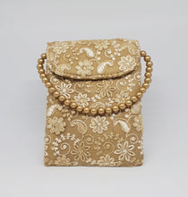Load image into Gallery viewer, Gold Net Mobile Pouch